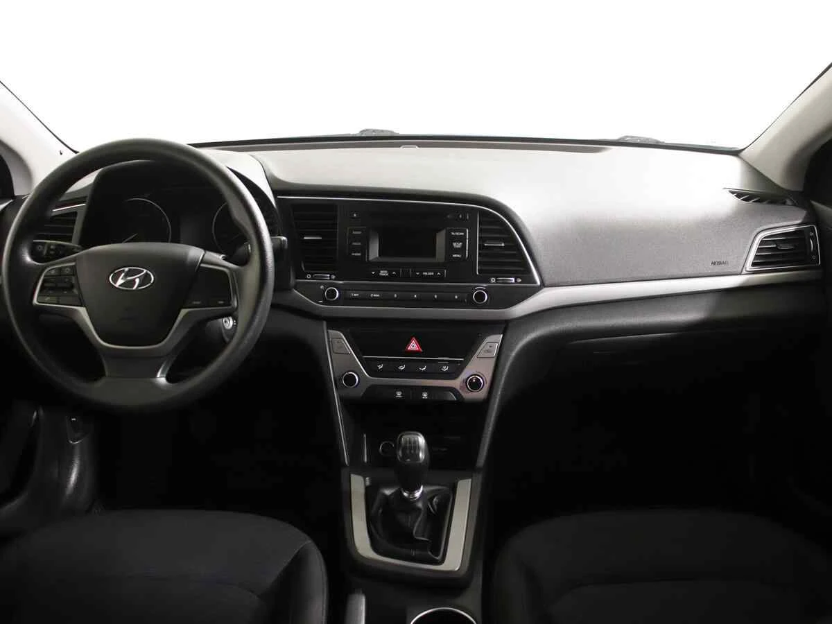 Hyundai Elantra, Синий, 2017, Механическая, 128 л.с., цена от 835 000 руб.