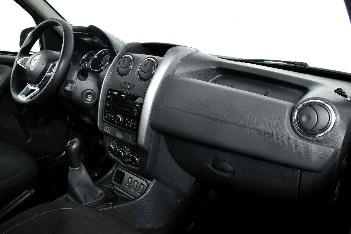 Renault Duster, Белый, 2017, Механическая, 114 л.с., цена от 826 000 руб.