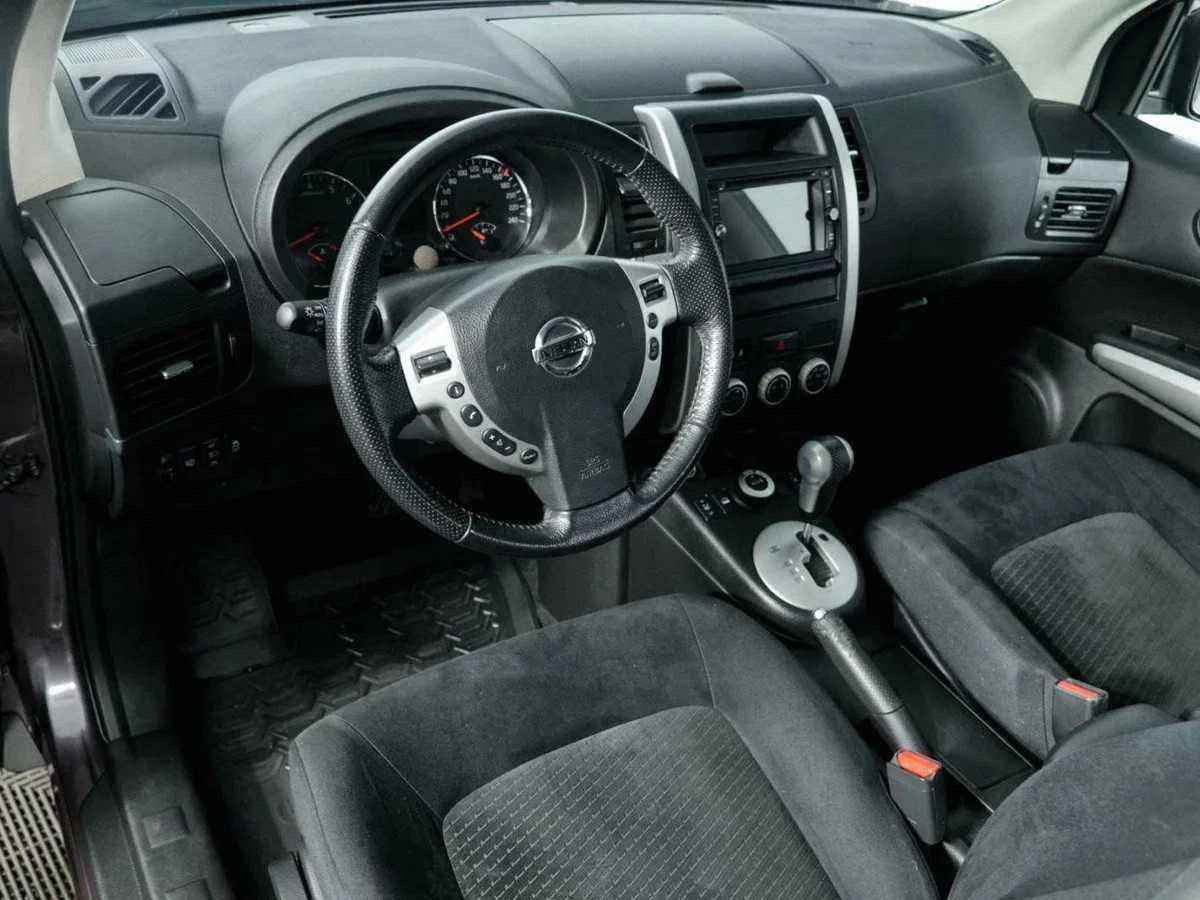 Nissan X-Trail, Фиолетовый, 2012, Вариатор, 169 л.с., цена от 916 000 руб.