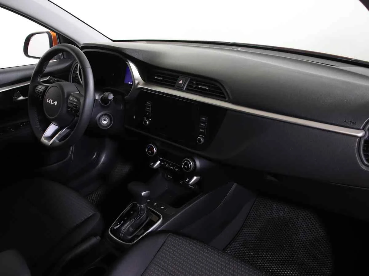 KIA X-Line, Оранжевый, 2022, Автоматическая, 123 л.с., цена от 1 500 000 руб.