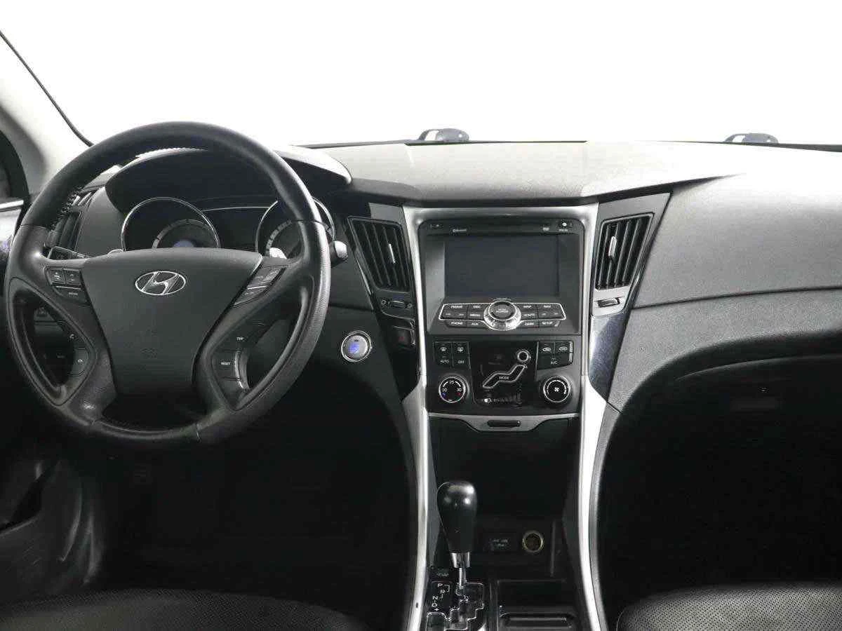 Hyundai Sonata, Черный, 2012, Автоматическая, 150 л.с., цена от 705 000 руб.