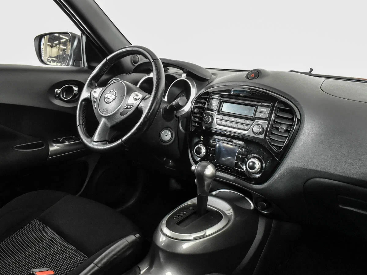 Nissan Juke, Красный, 2014, Вариатор, 117 л.с., цена от 847 900 руб.