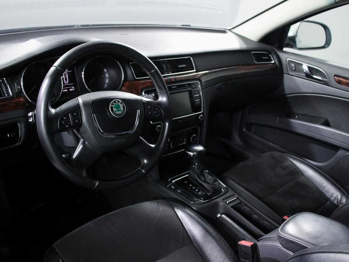 SKODA SUPERB, Серый, 2012, Автоматическая, 152 л.с., цена от 624 000 руб.