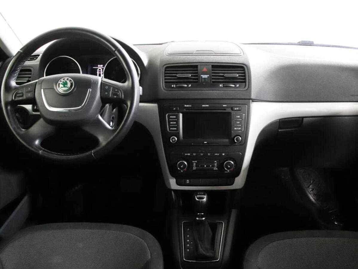 Skoda Yeti, Серый, 2013, Робот, 105 л.с., цена от 500 000 руб.