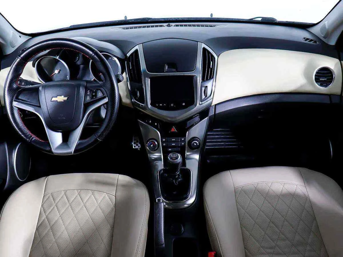 Chevrolet Cruze, Черный, 2014, Механическая, 141 л.с., цена от 453 000 руб.