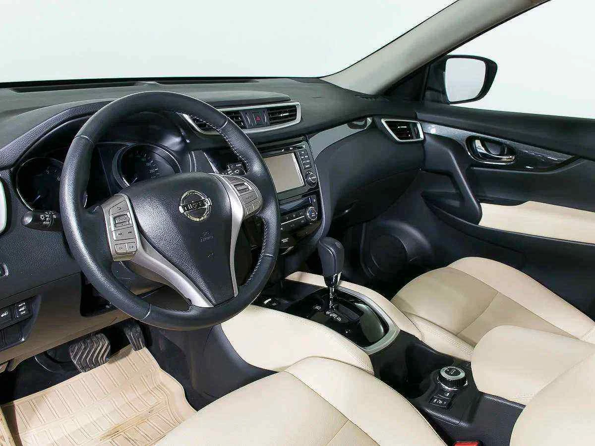 Nissan X-Trail, Серебряный, 2017, Вариатор, 171 л.с., цена от 1 375 000 руб.
