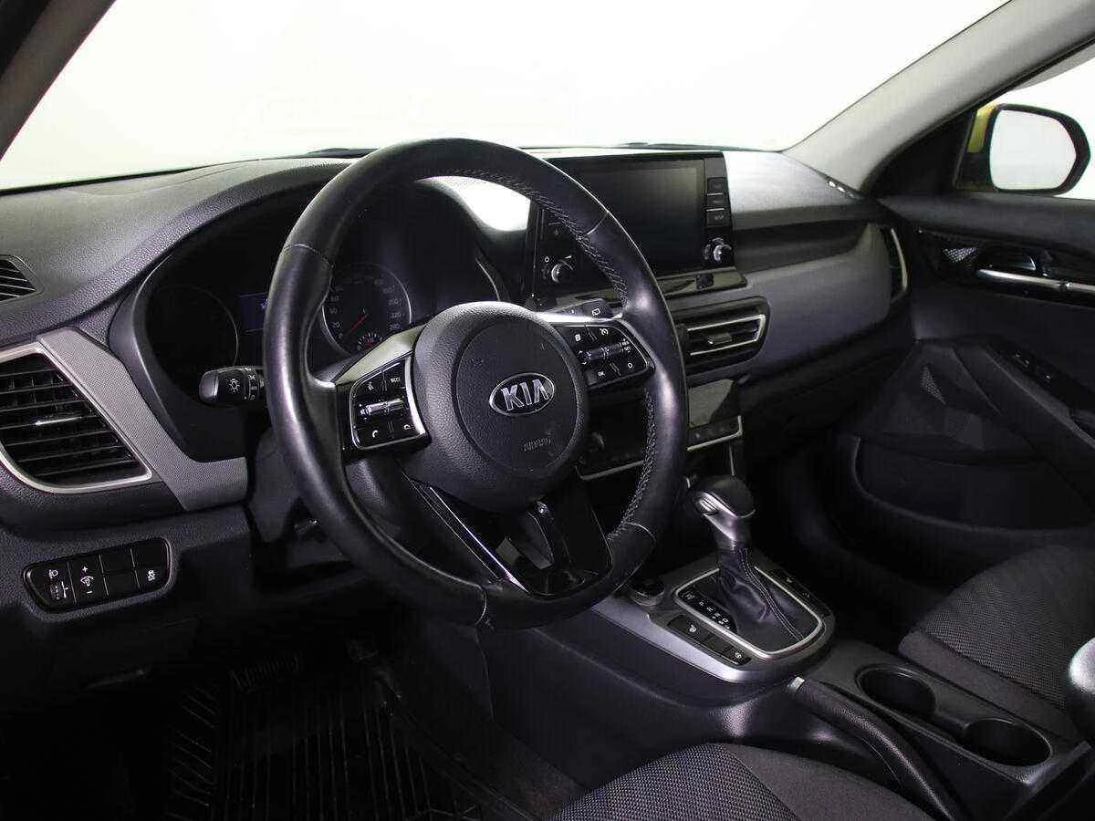 KIA Seltos, Желтый, 2020, Вариатор, 149 л.с., цена от 1 529 000 руб.