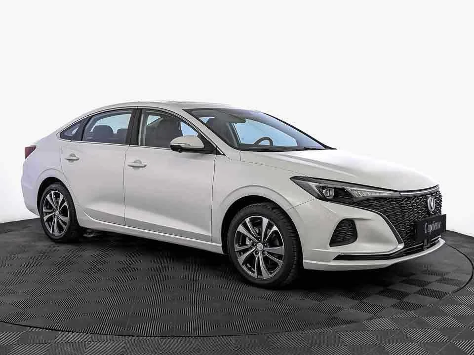 CHANGAN EADO PLUS, Белый, 2023, Робот, 155 л.с., цена от 1 352 000 руб.