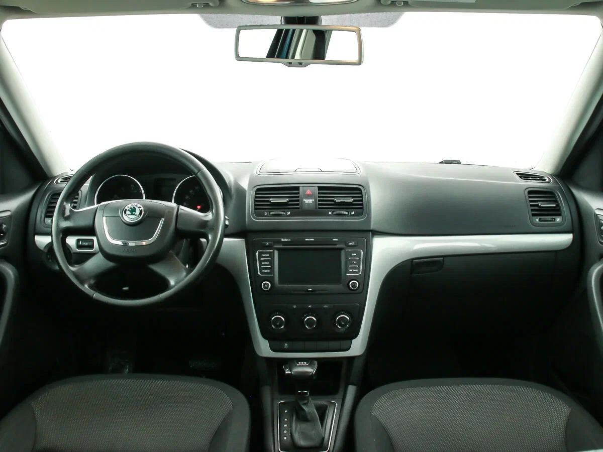 Skoda Yeti, Серебряный, 2012, Робот, 105 л.с., цена от 466 000 руб.