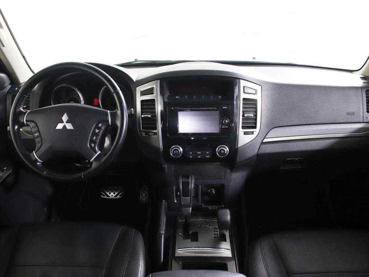 Mitsubishi Pajero, Коричневый, 2014, Автоматическая, 250 л.с., цена от 1 424 000 руб.