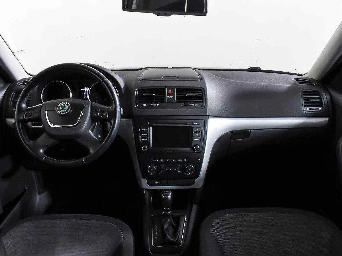 Skoda Yeti, Коричневый, 2013, Робот, 105 л.с., цена от 480 000 руб.