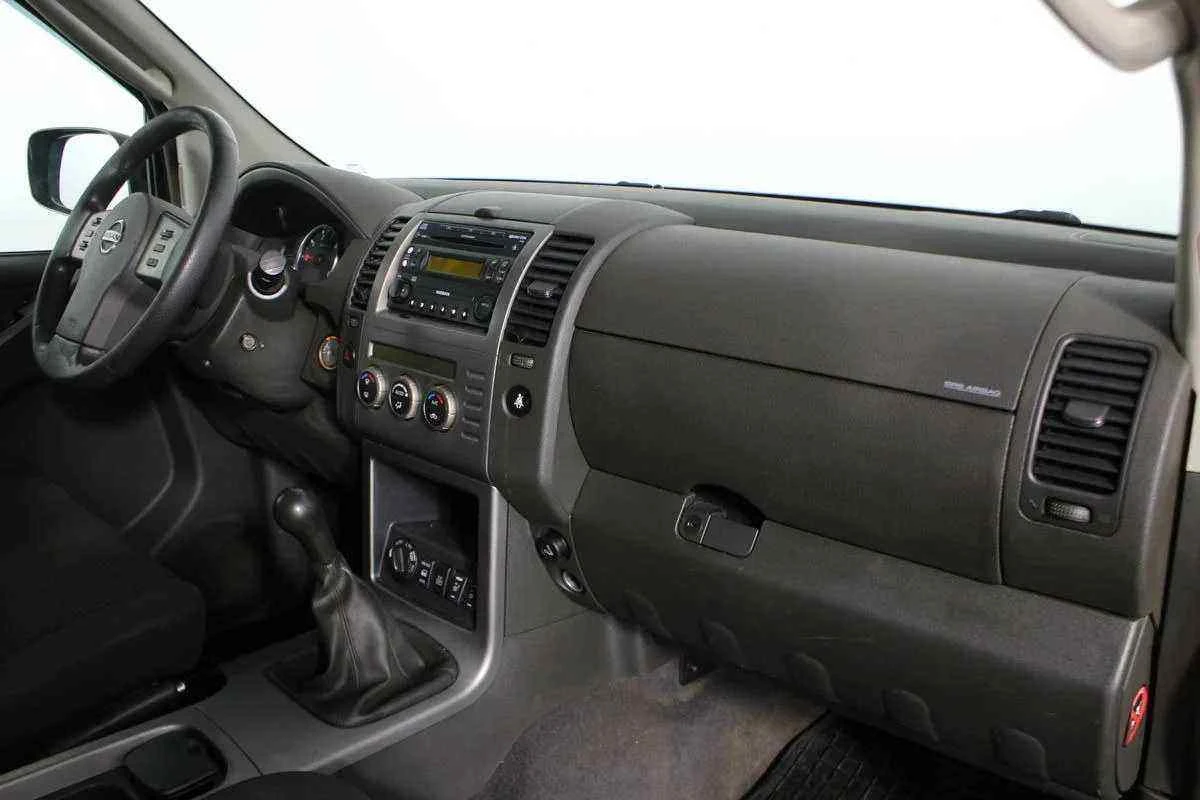 Nissan Pathfinder, Серый, 2005, Механическая, 174 л.с., цена от 470 000 руб.