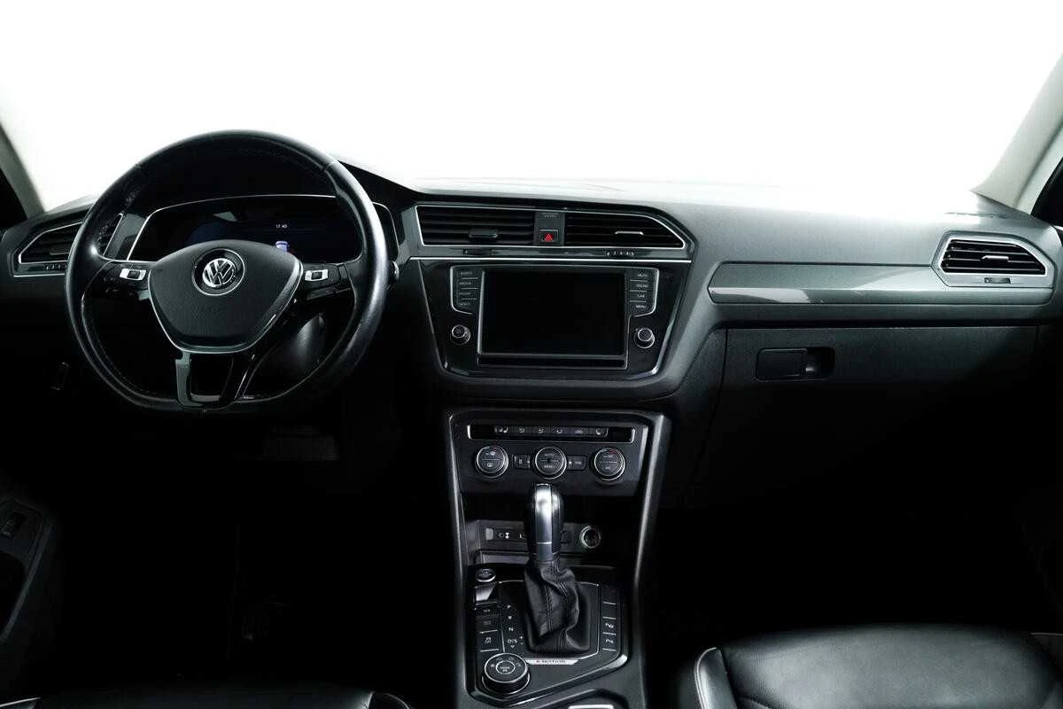 VOLKSWAGEN TIGUAN, Синий, 2017, Робот, 150 л.с., цена от 1 862 400 руб.