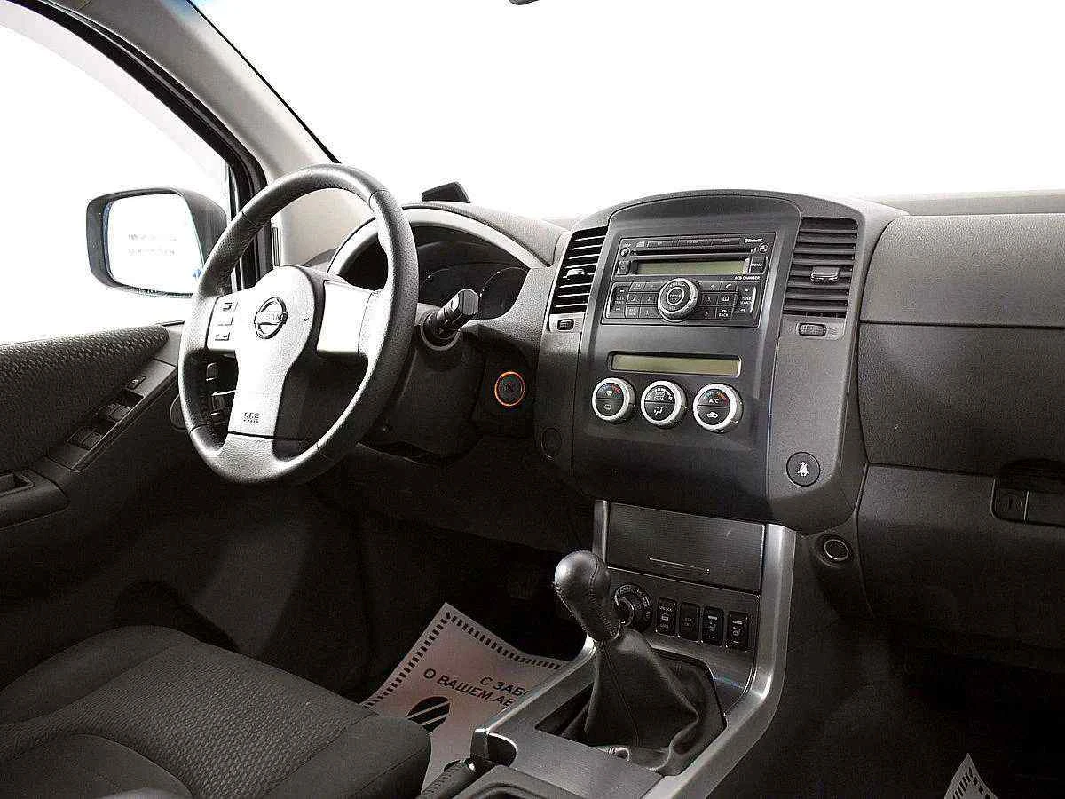 Nissan Pathfinder, Серый, 2011, Механическая, 190 л.с., цена от 898 000 руб.