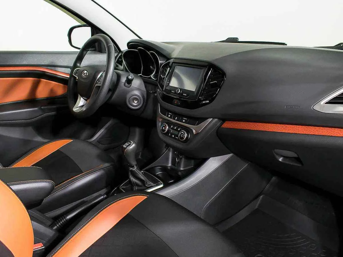 LADA Vesta SW Cross, Коричневый, 2019, Механическая, 122 л.с., цена от 762 000 руб.