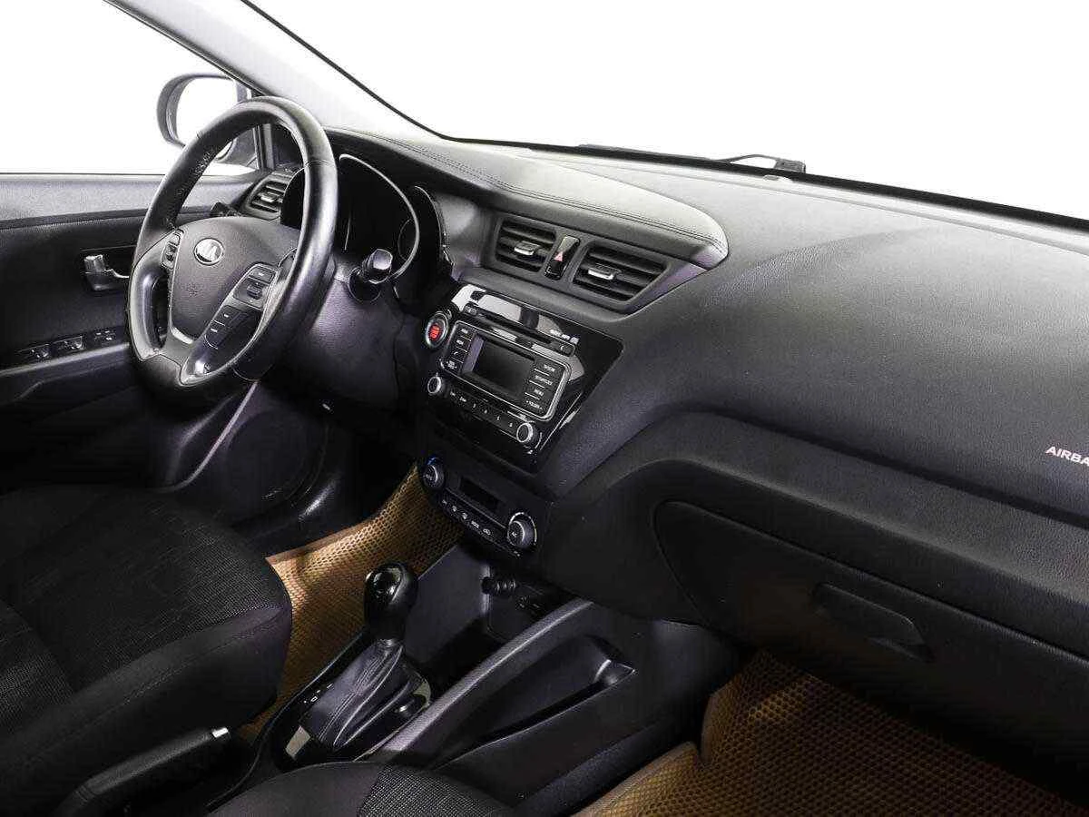 KIA Rio, Бежевый, 2015, Автоматическая, 123 л.с., цена от 600 000 руб.