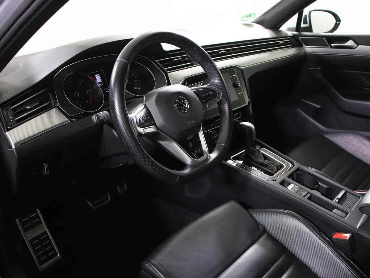 Volkswagen Passat, Серебряный, 2019, Робот, 190 л.с., цена от 1 700 000 руб.