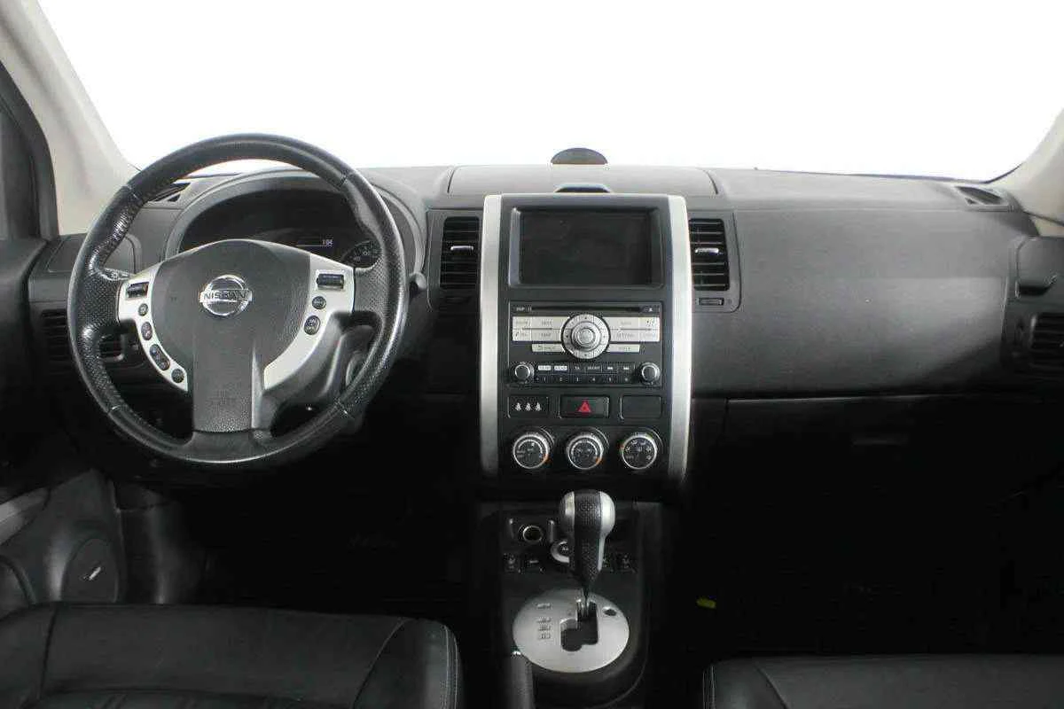 Nissan X-Trail, Черный, 2012, Вариатор, 169 л.с., цена от 879 000 руб.