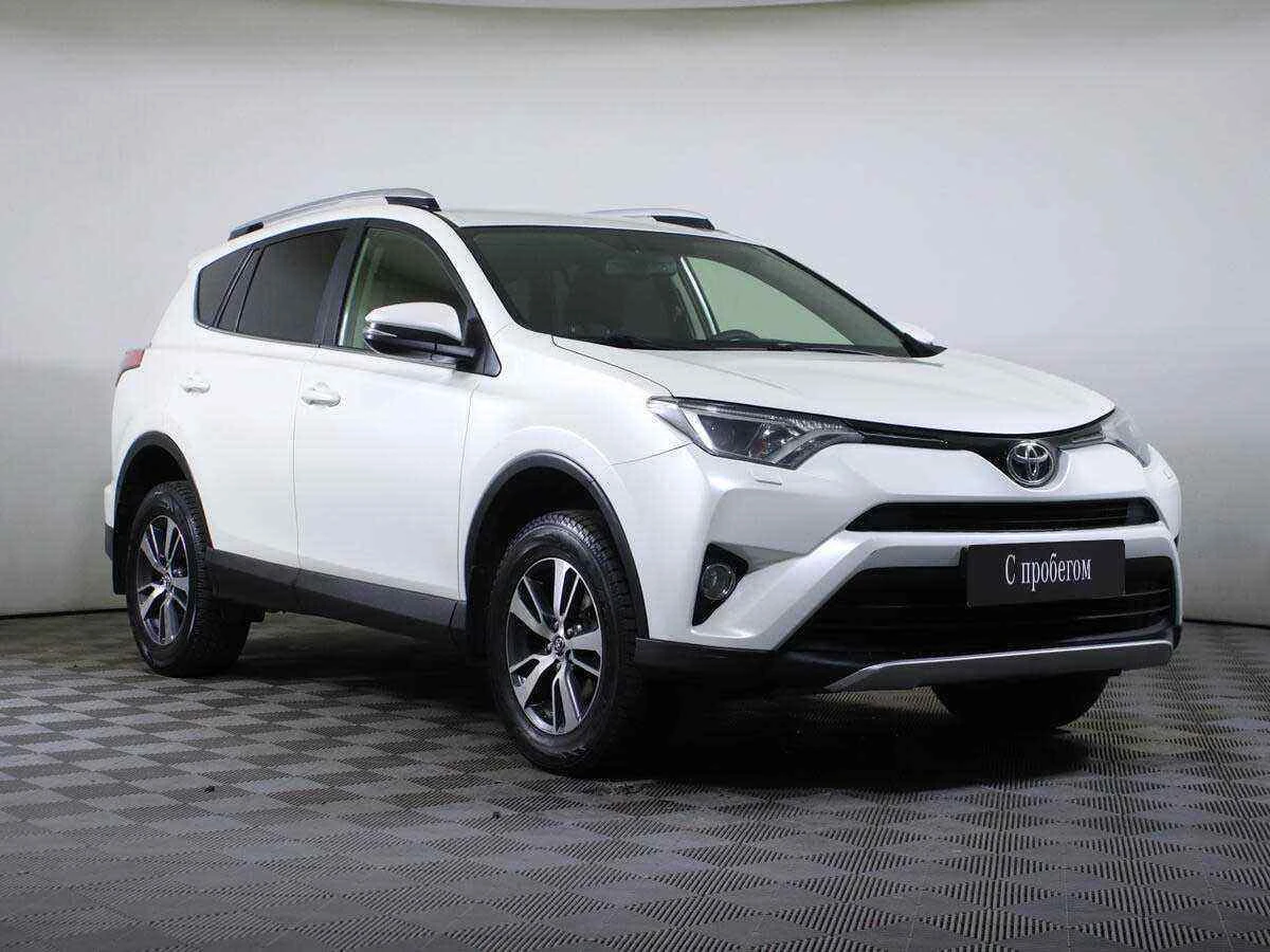 Toyota RAV 4, Белый, 2016, Вариатор, 146 л.с., цена от 1 469 000 руб.