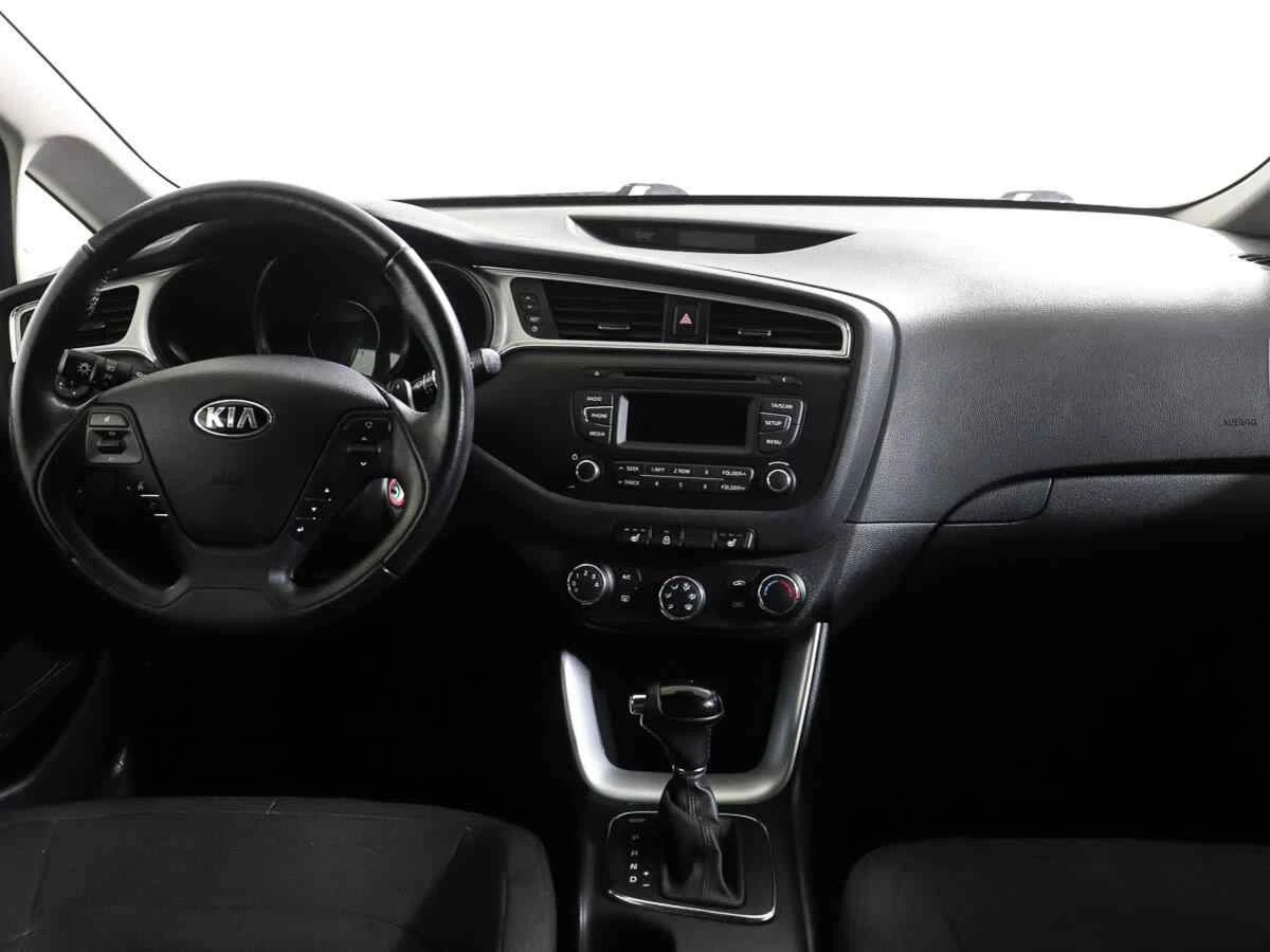 KIA Ceed, Серебряный, 2015, Автоматическая, 130 л.с., цена от 775 000 руб.