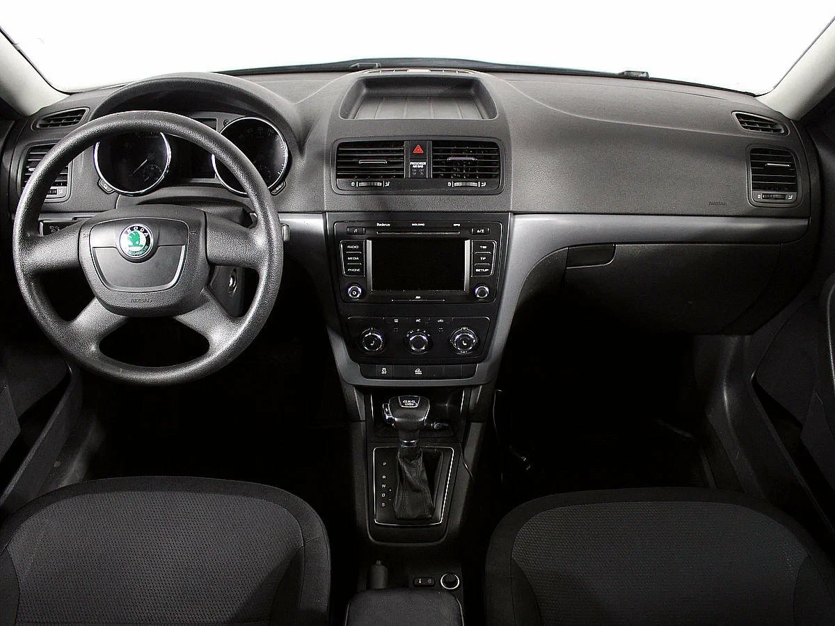 Skoda Yeti, Серебряный, 2012, Робот, 152 л.с., цена от 569 000 руб.