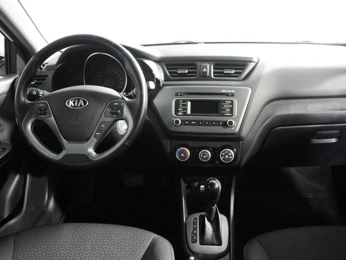 KIA RIO, Белый, 2016, Автоматическая, 123 л.с., цена от 728 000 руб.