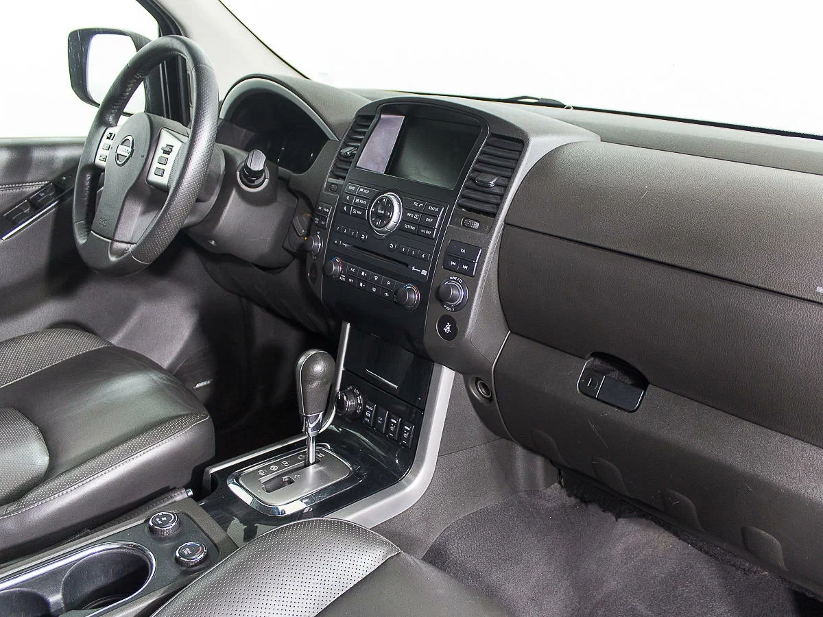 Nissan Pathfinder, Серый, 2011, Автоматическая, 190 л.с., цена от 940 000 руб.