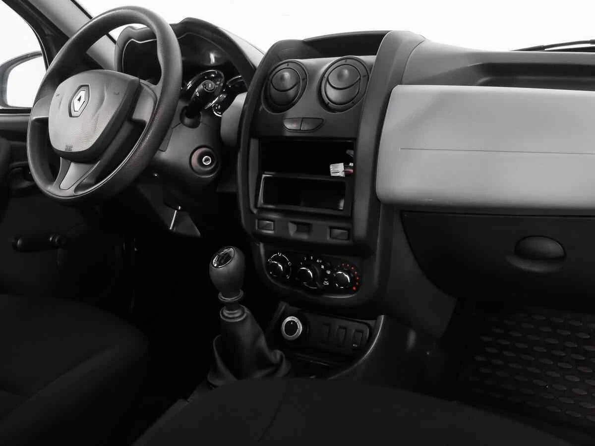 Renault Duster, Белый, 2017, Механическая, 114 л.с., цена от 880 000 руб.