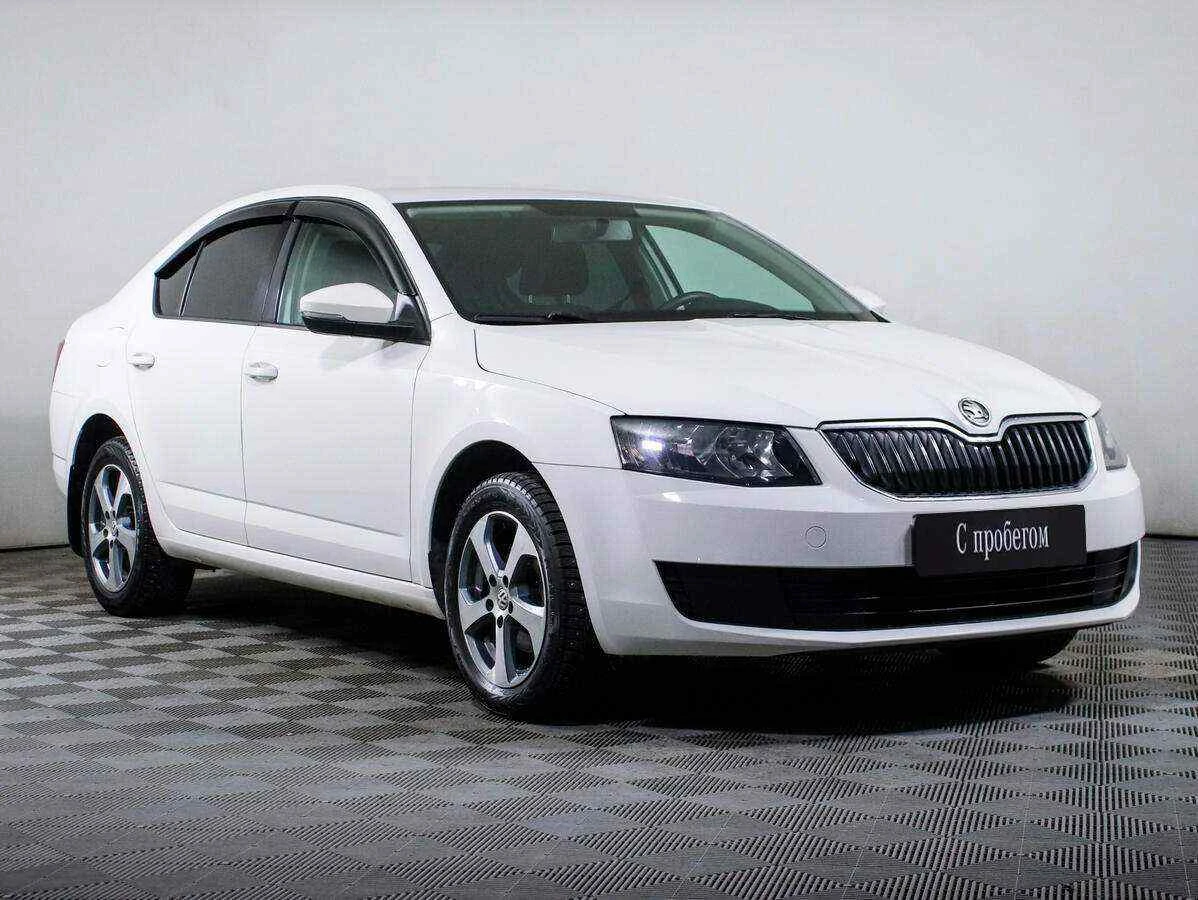 Skoda Octavia, Белый, 2015, Механическая, 110 л.с., цена от 740 000 руб.