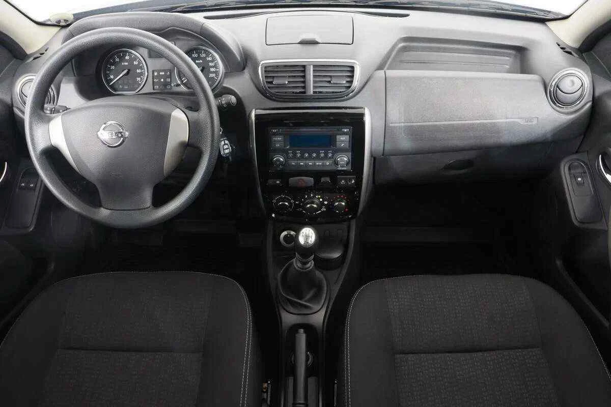 Nissan Terrano, Синий, 2014, Механическая, 102 л.с., цена от 536 000 руб.
