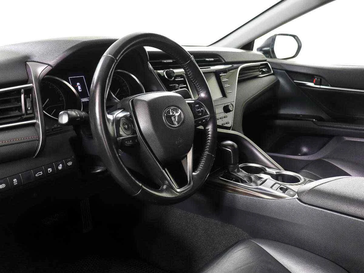 Toyota Camry, Белый, 2018, Автоматическая, 181 л.с., цена от 2 265 000 руб.