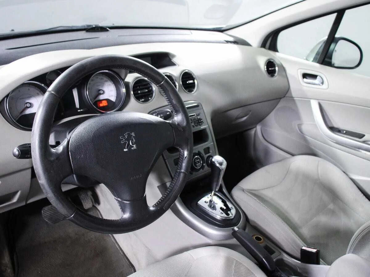 PEUGEOT 308, Серый, 2008, Автоматическая, 120 л.с., цена от 304 000 руб.