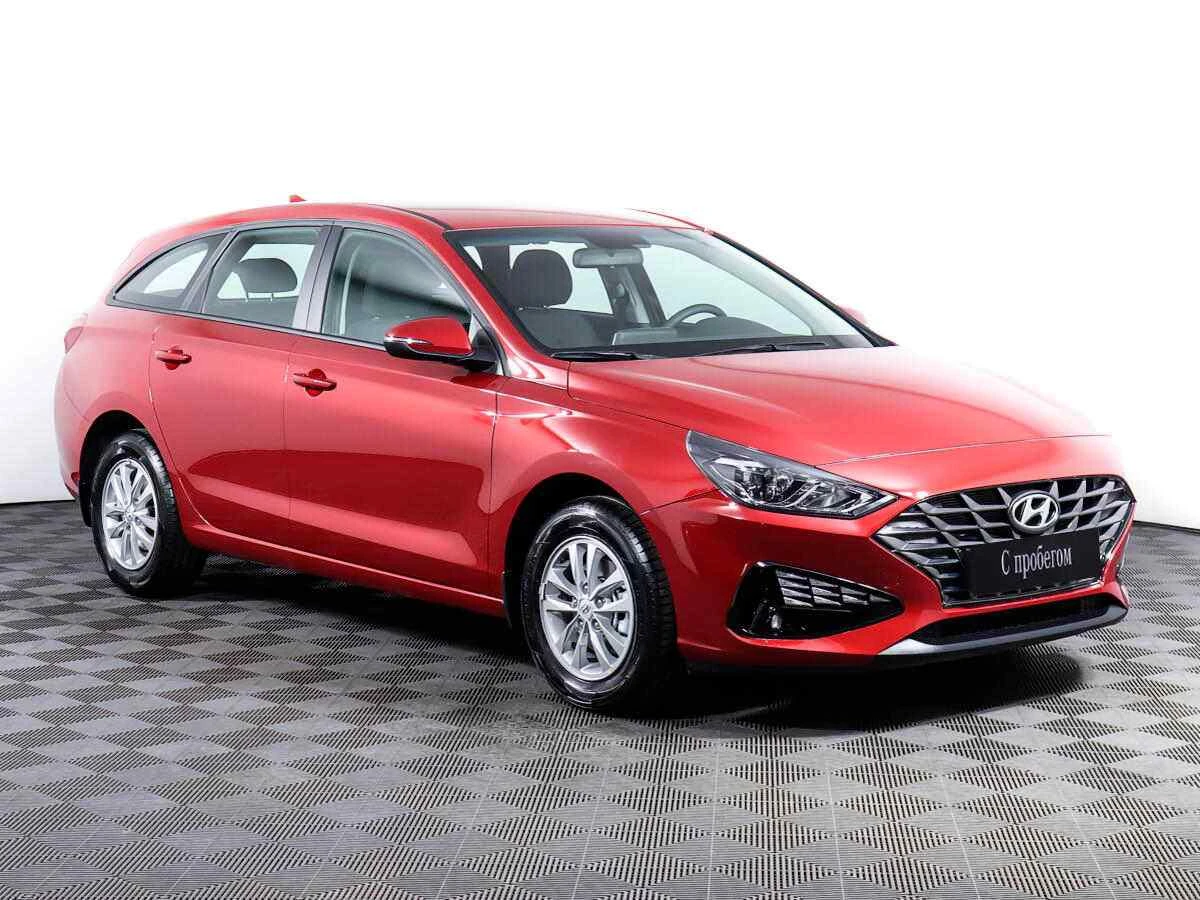 Hyundai i30, Красный, 2022, Автоматическая, 110 л.с., цена от 1 599 000 руб.