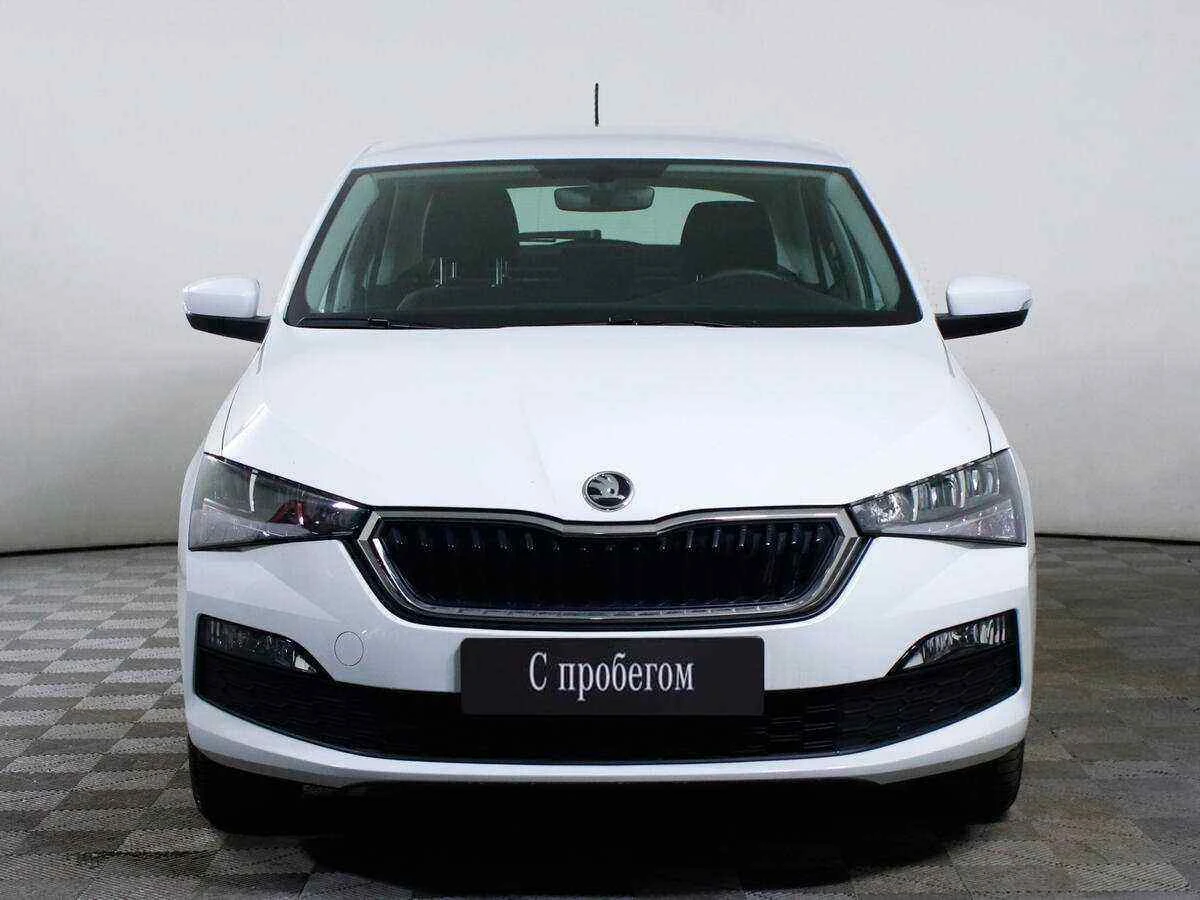 Skoda Rapid, Белый, 2022, Автоматическая, 110 л.с., цена от 1 400 000 руб.