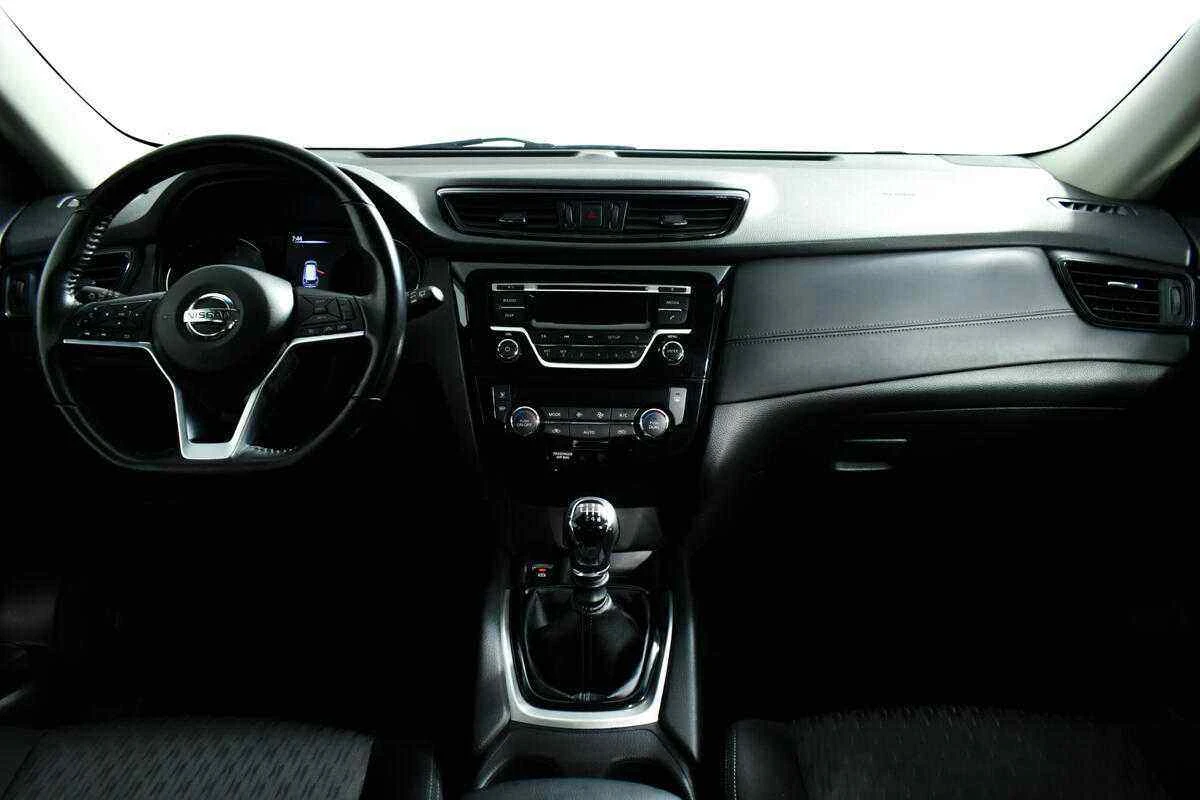 Nissan X-Trail, Черный, 2018, Механическая, 144 л.с., цена от 1 450 000 руб.