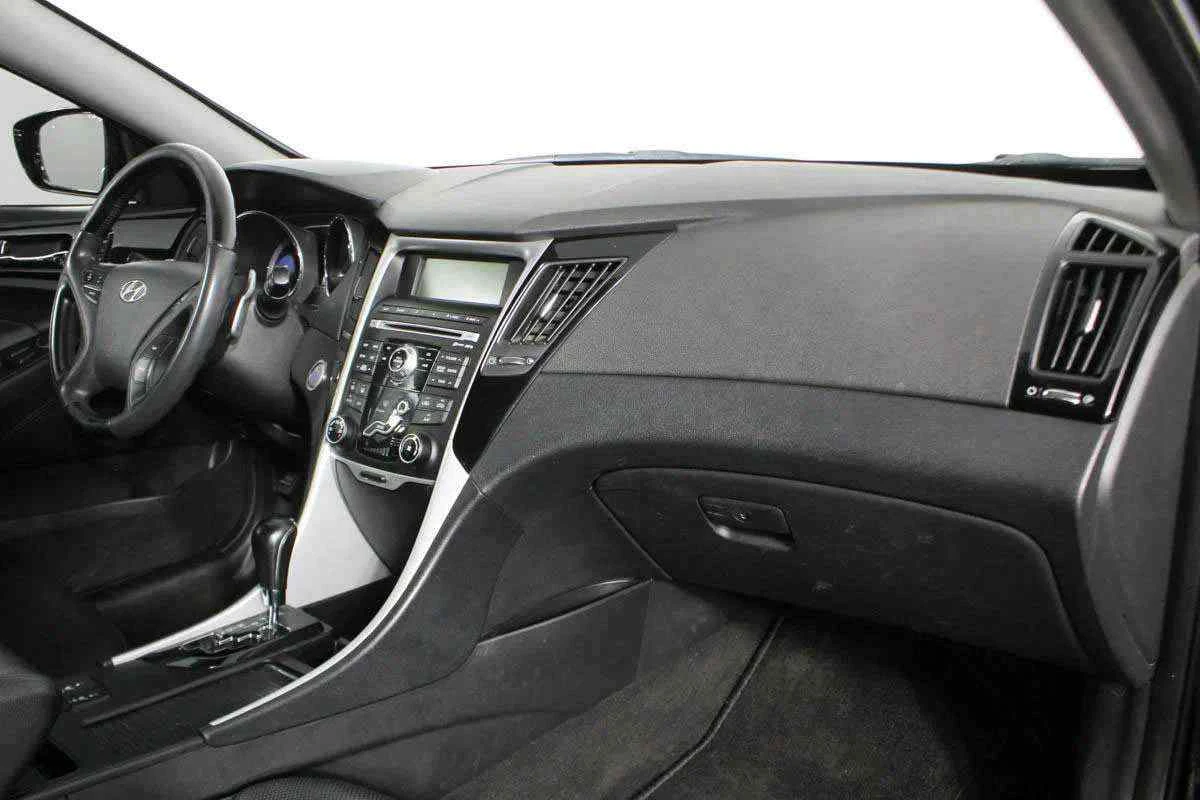 Hyundai Sonata, Черный, 2011, Автоматическая, 150 л.с., цена от 549 000 руб.