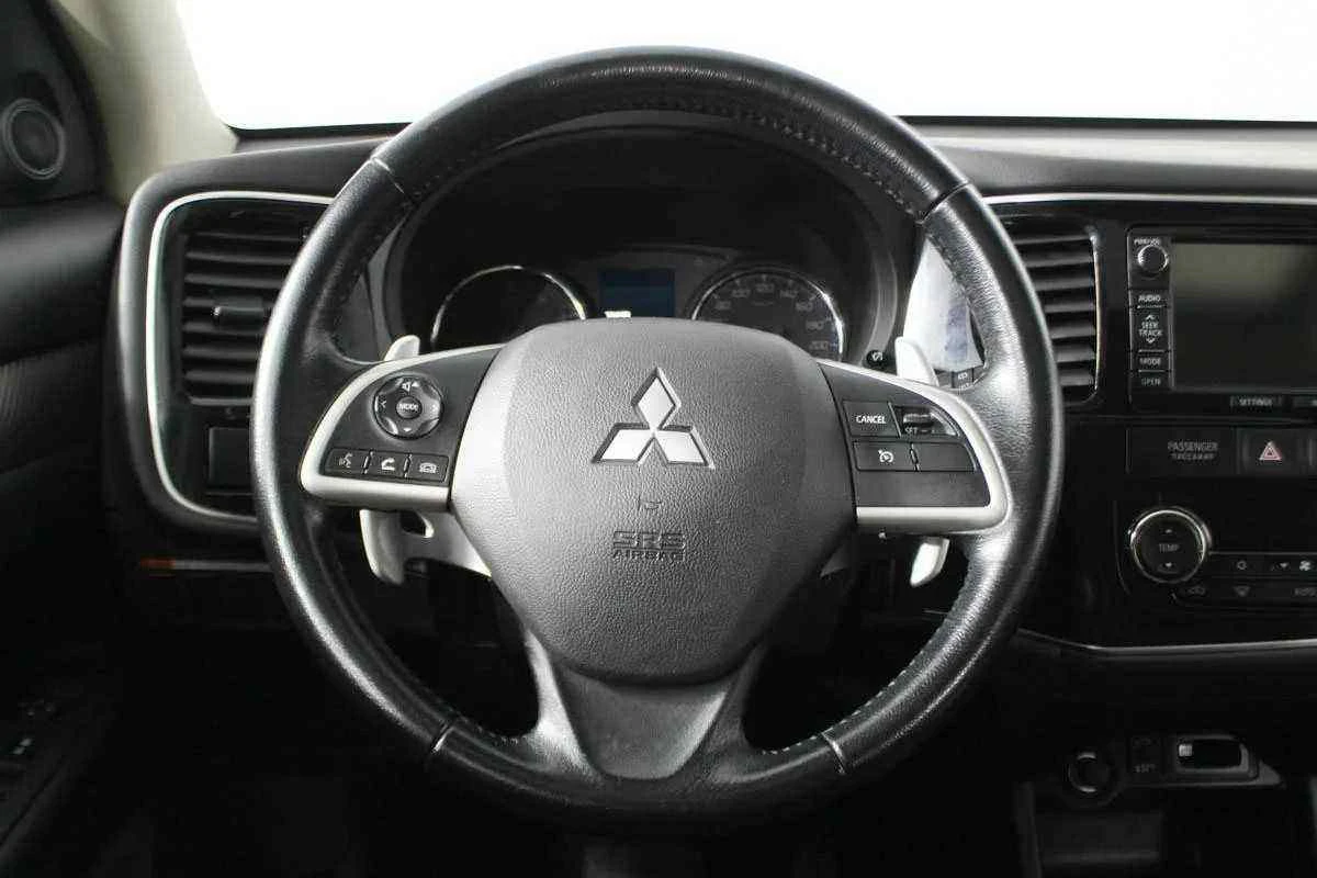 Mitsubishi Outlander, Белый, 2014, Автоматическая, 230 л.с., цена от 1 598 000 руб.