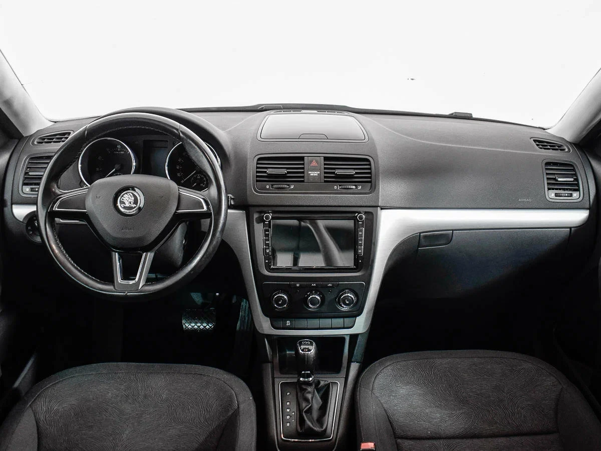 Skoda Yeti, Белый, 2014, Робот, 122 л.с., цена от 798 000 руб.