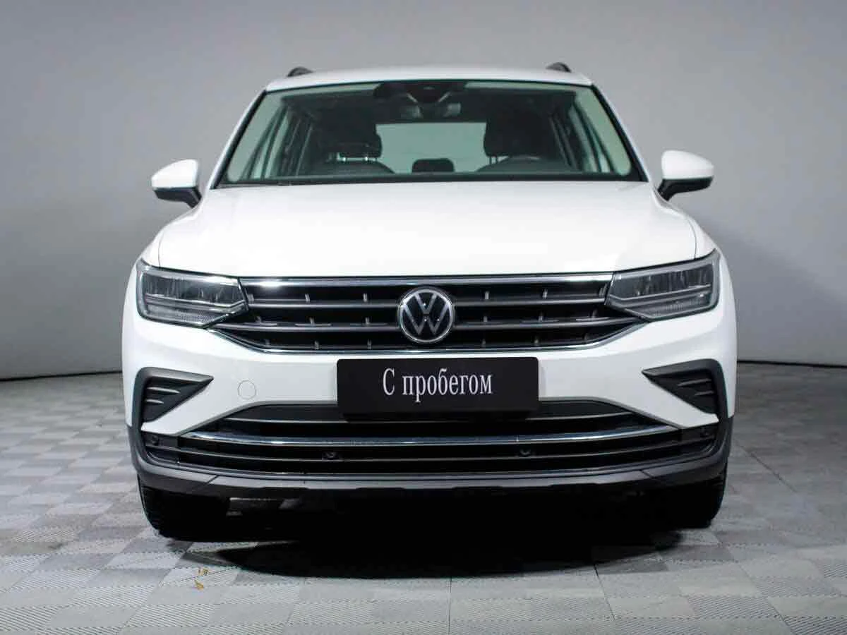 VOLKSWAGEN TIGUAN, Белый, 2021, Робот, 150 л.с., цена от 1 554 400 руб.