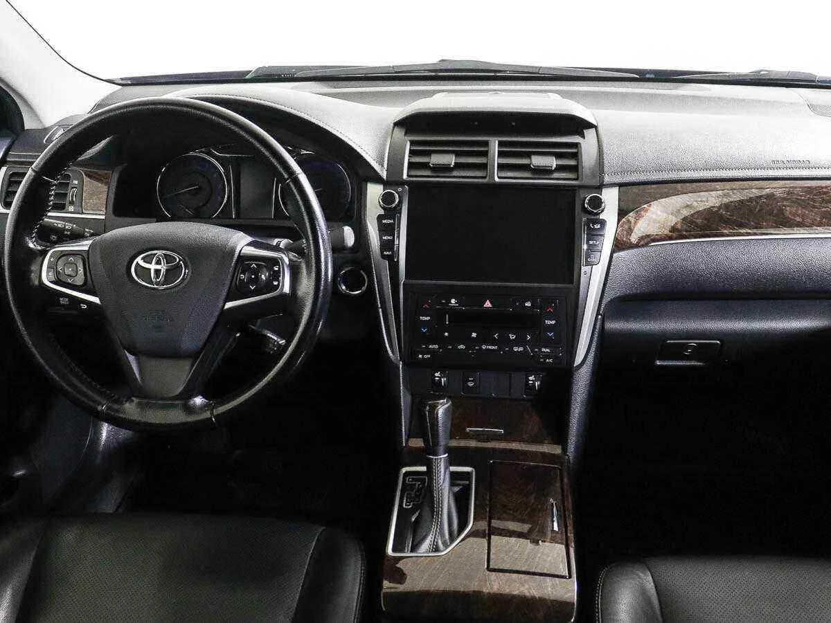 Toyota Camry, Коричневый, 2018, Автоматическая, 181 л.с., цена от 2 105 000 руб.
