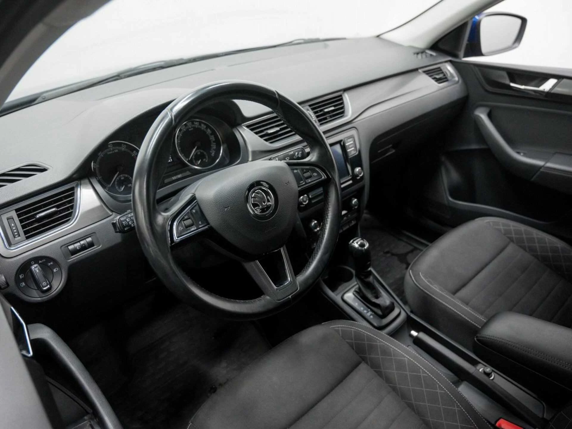 SKODA RAPID, Синий, 2018, Робот, 125 л.с., цена от 755 200 руб.