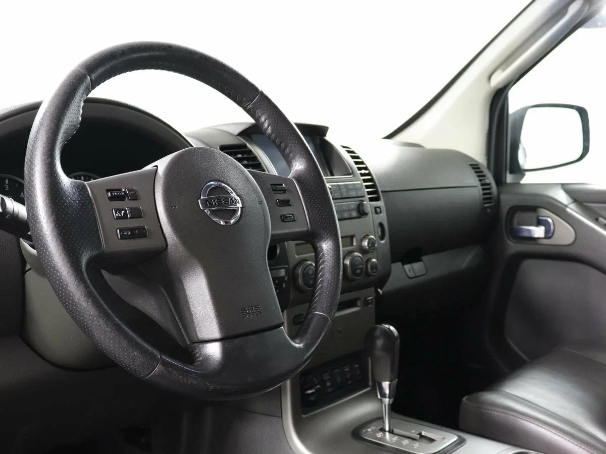 Nissan Pathfinder, Серый, 2008, Автоматическая, 174 л.с., цена от 855 000 руб.