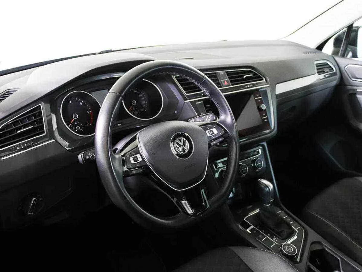 Volkswagen Tiguan, Черный, 2018, Автоматическая, 140 л.с., цена от 1 639 000 руб.