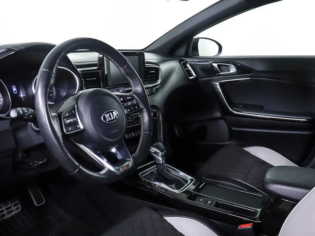 KIA PROCEED, Серебряный, 2019, Робот, 140 л.с., цена от 1 232 000 руб.