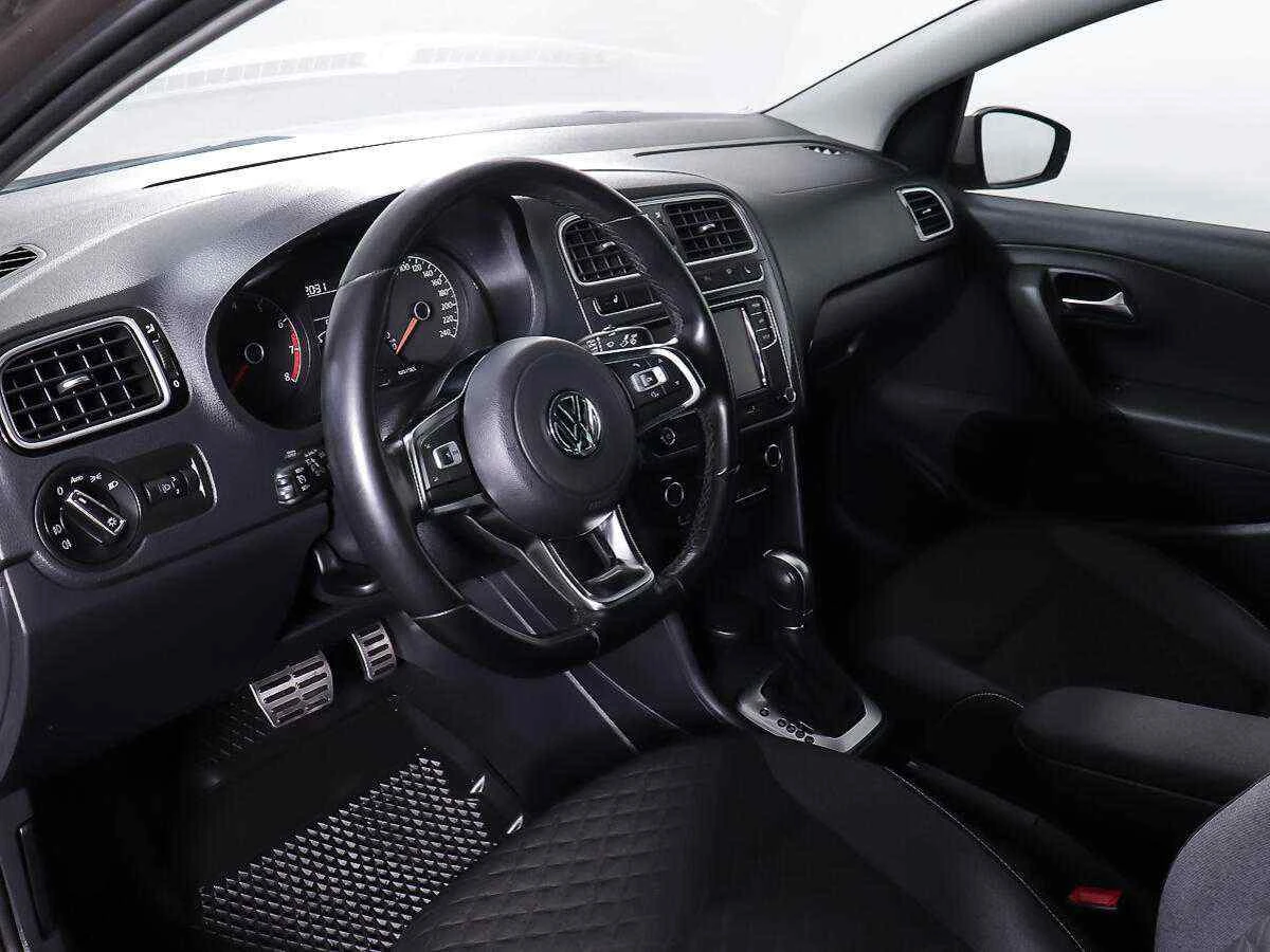 Volkswagen Polo, Бежевый, 2018, Автоматическая, 110 л.с., цена от 474 000 руб.