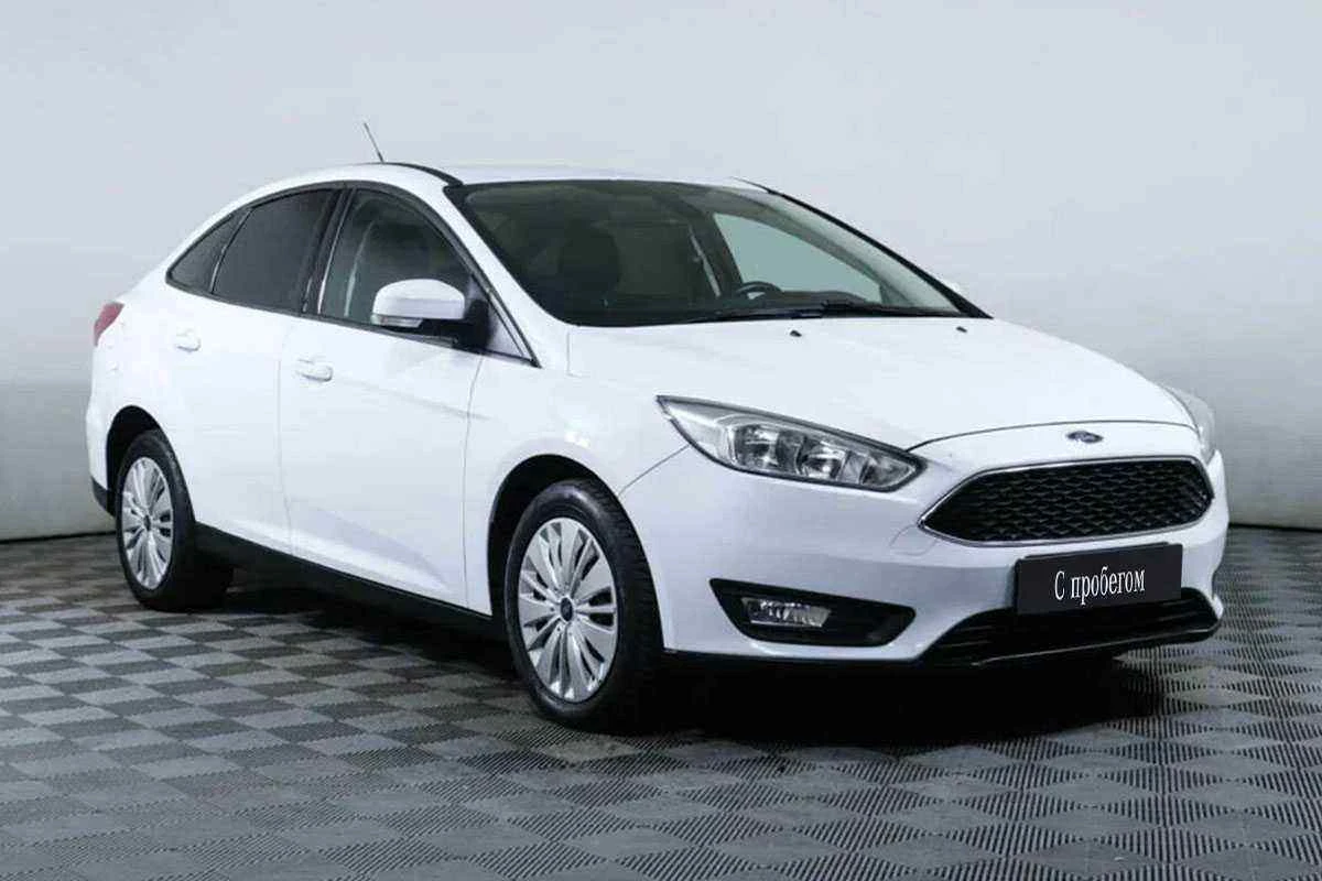 Ford Focus, Белый, 2018, Робот, 105 л.с., цена от 811 000 руб.