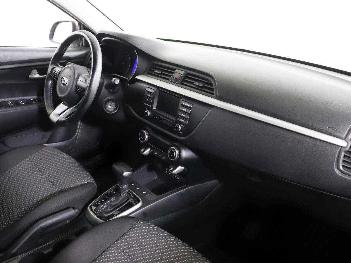 KIA X Line, Коричневый, 2018, Автоматическая, 123 л.с., цена от 900 000 руб.