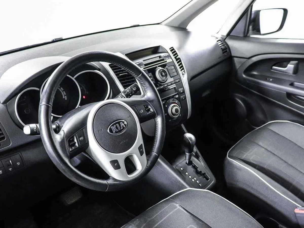 KIA Venga, Красный, 2014, Автоматическая, 125 л.с., цена от 450 000 руб.