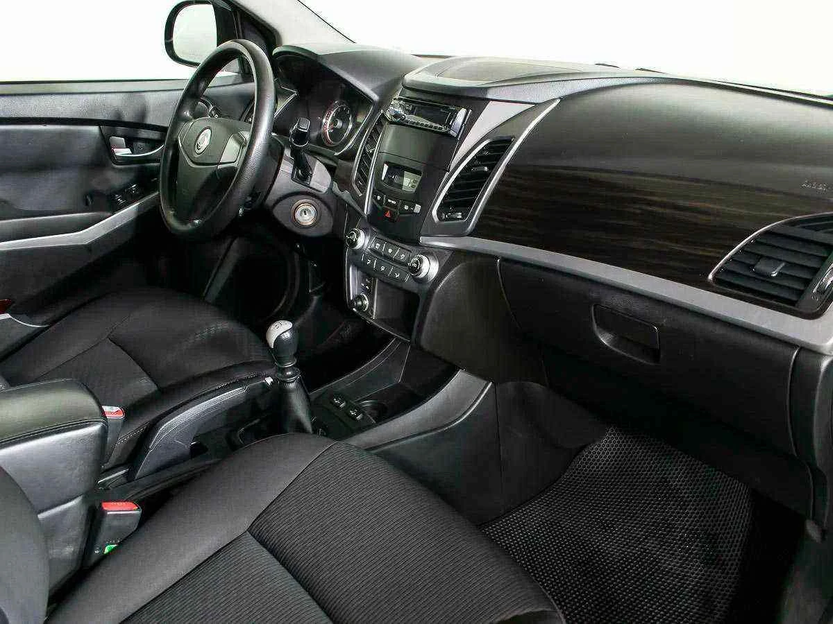 SsangYong Actyon, Черный, 2014, Механическая, 149 л.с., цена от 562 000 руб.