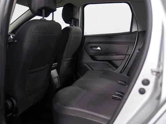 Renault Duster, Серебряный, 2022, Механическая, 109 л.с., цена от 2 118 100 руб.